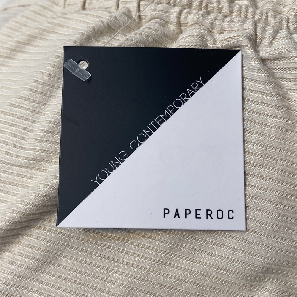 Paperoc Ruched Tank Top - Picture 6 of 7